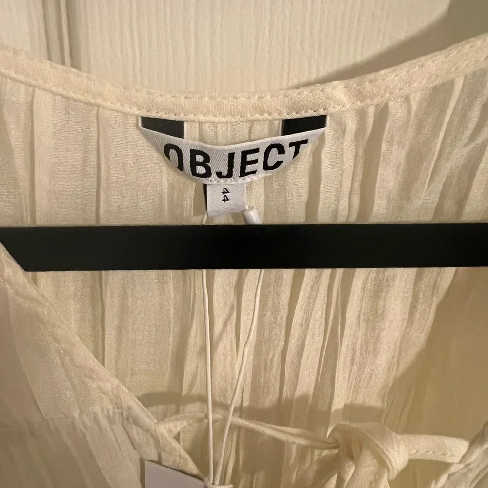 Object Tie Front Ruched Top - Picture 3 of 3